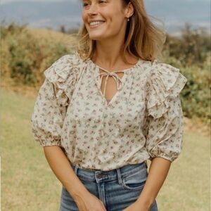 Neuflora Sierra Blouse Blue
Floral - Ruffled Tie-Neck Floral Blouse in Cream